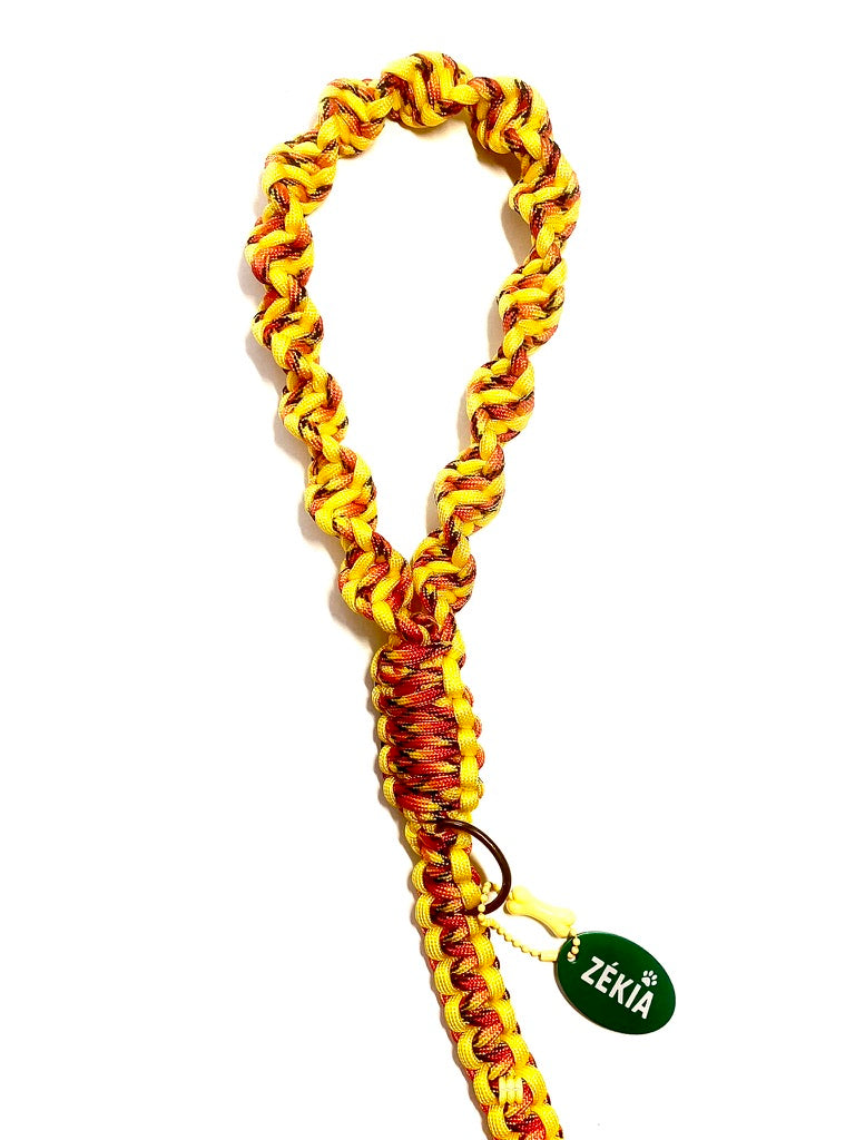 Laisse pour chien en paracorde faite main à Marseille - Zékia accessoires artisanaux