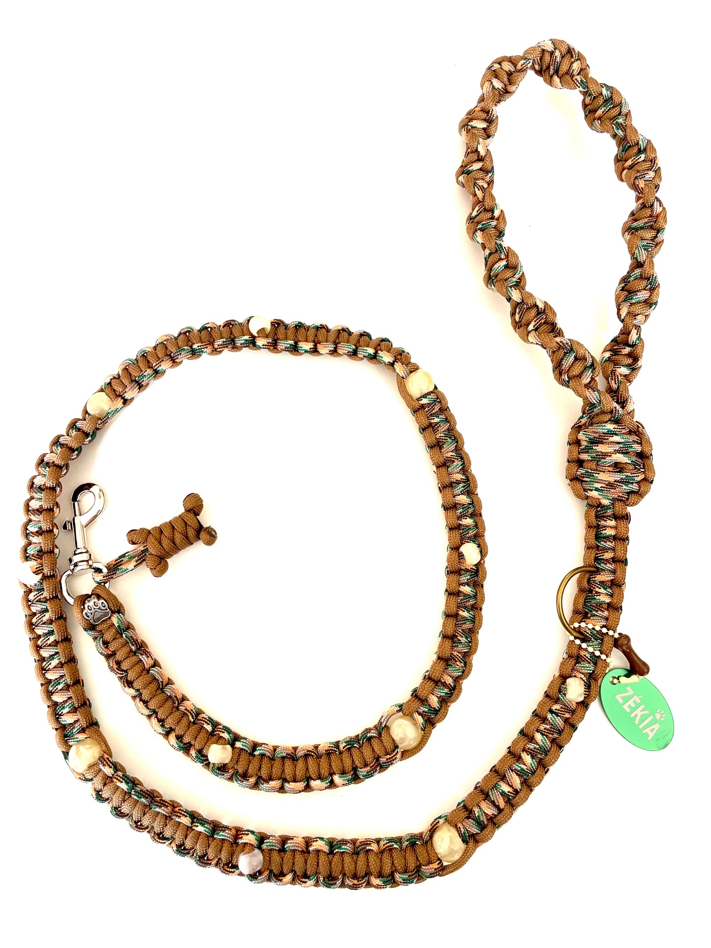 Laisse de balade pour chien en paracorde solide et résistante avec détails perles. Laisse faite main, France, couleurs : bronze.