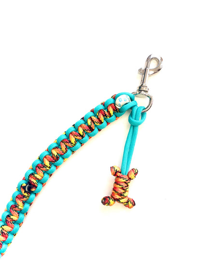 Laisse pour chien en paracorde faite main à Marseille - Zékia accessoires artisanaux