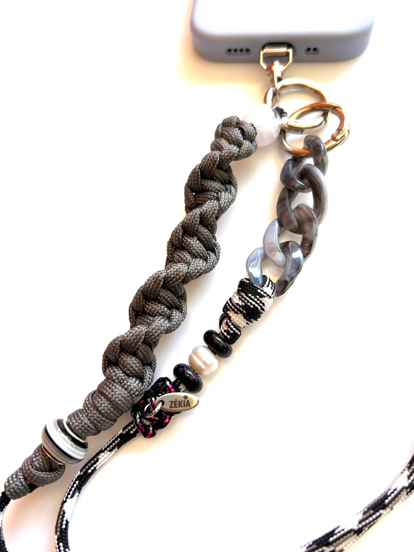 cordon telephone bandouliere vichy noir,blanc gris paracorde longueur ajustable fait main 