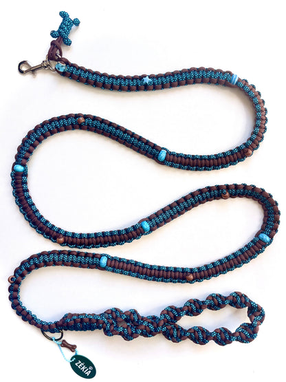 Laisse pour chien en paracorde faite main à Marseille - Zékia accessoires artisanaux