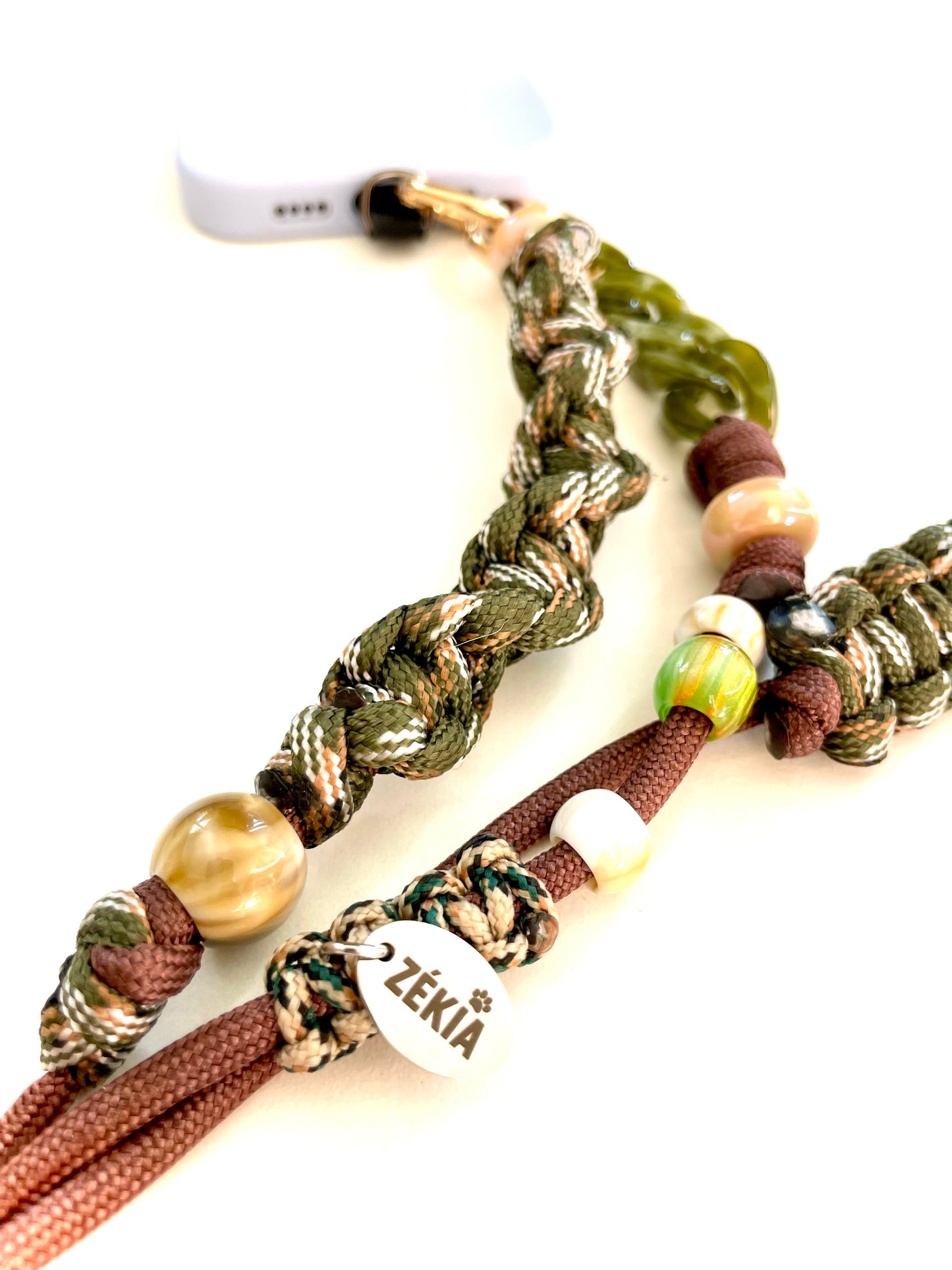 Cordon de telephone paracorde fait main a Marseille - zekia accessoires artisanaux