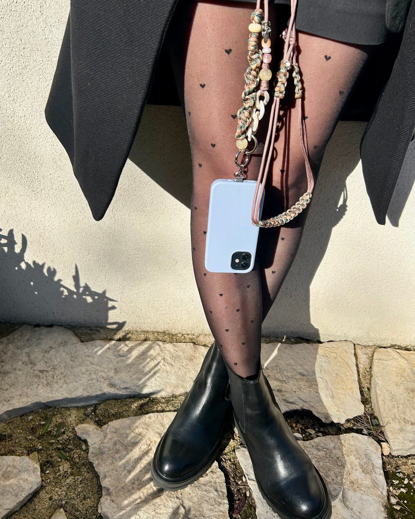 lanière de téléphone bandoulière en paracorde solide ajustable, taupe. Fait main, France
