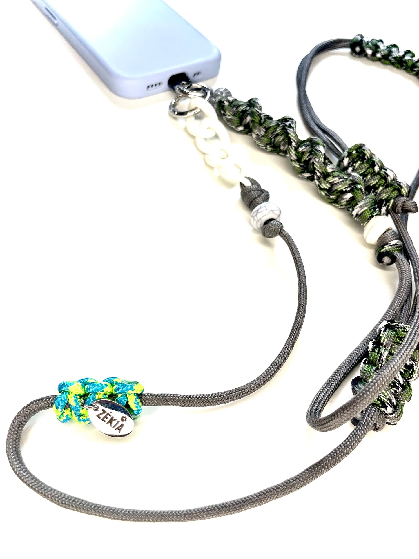 Cordon de telephone paracorde fait main a Marseille - zekia accessoires artisanaux