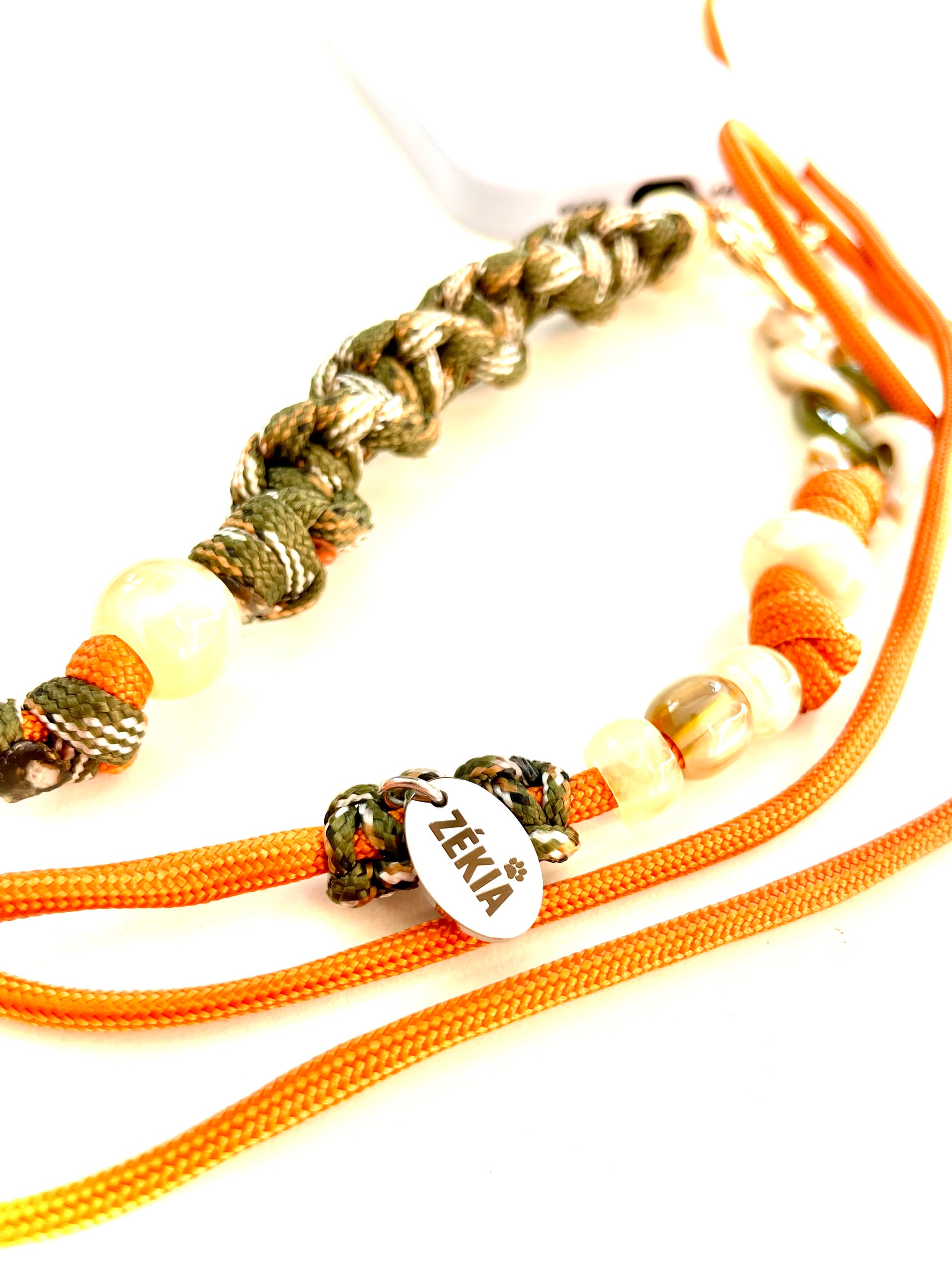 Cordon de telephone paracorde fait main a Marseille - zekia accessoires artisanaux