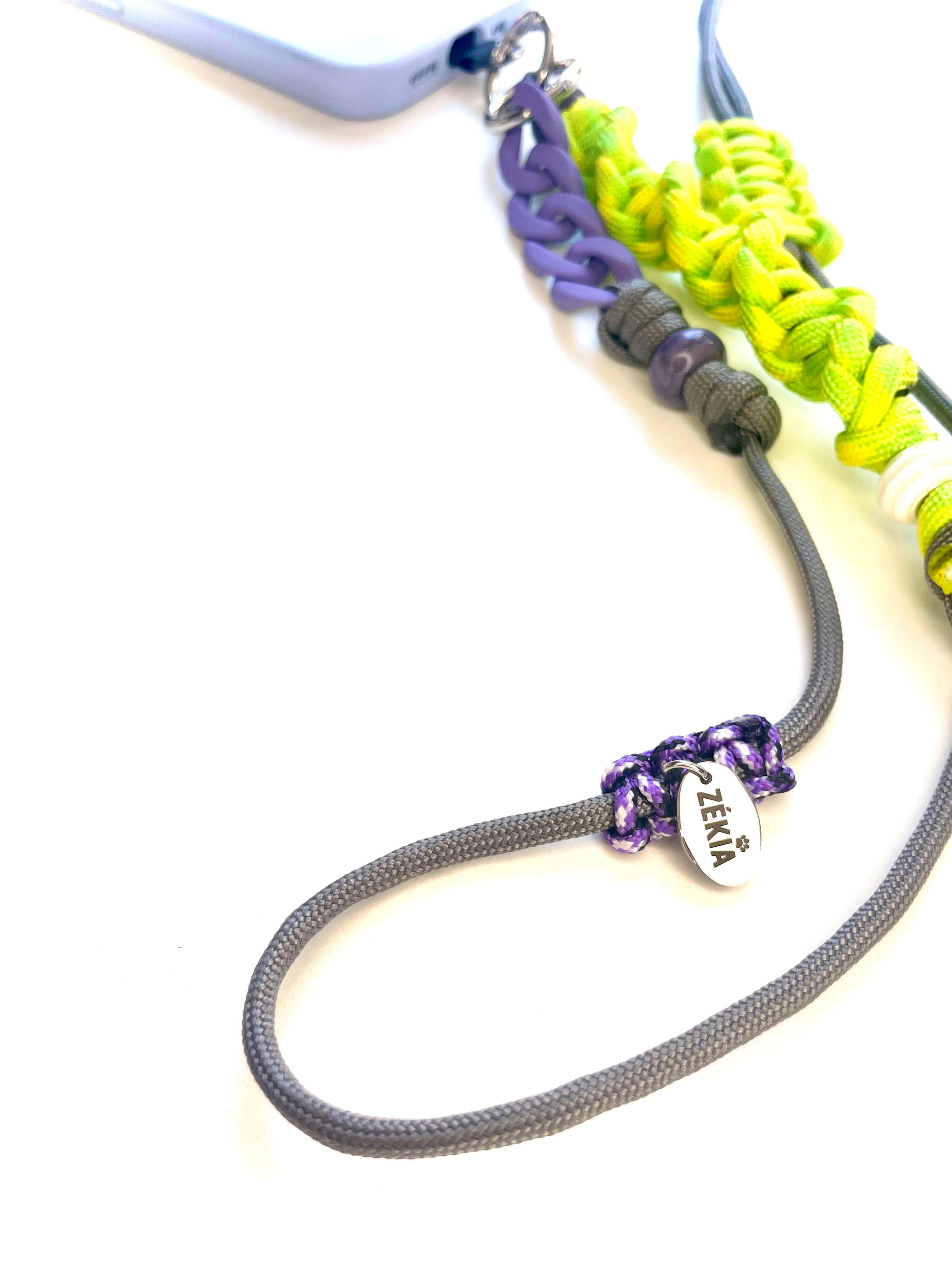 Cordon de telephone paracorde fait main a Marseille - zekia accessoires artisanaux