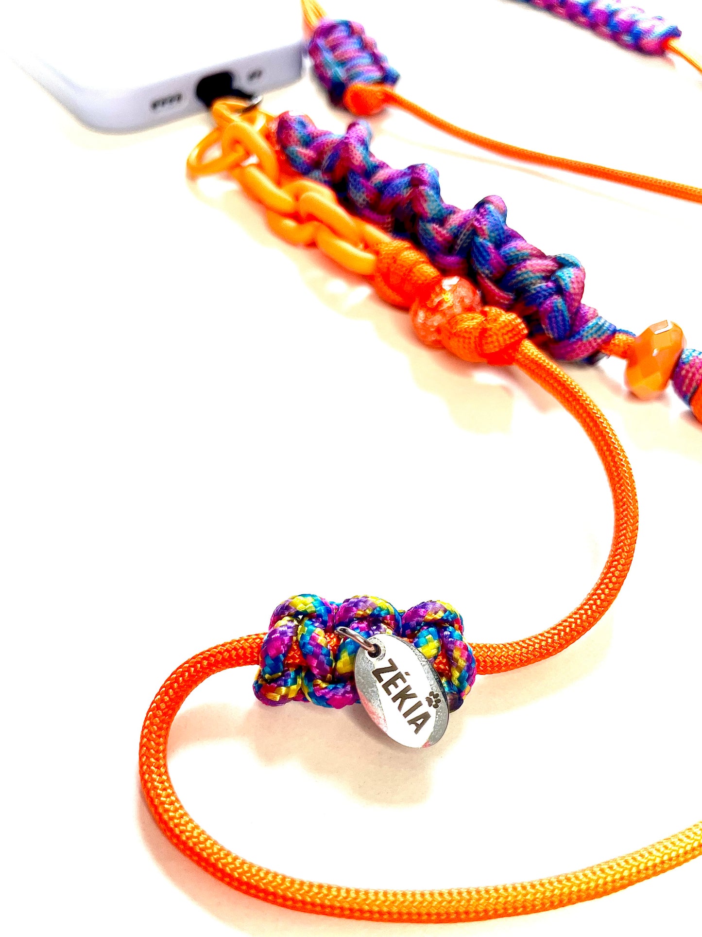 Cordon de telephone paracorde fait main a Marseille - zekia accessoires artisanaux