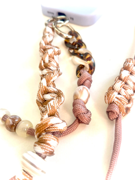 Cordon de telephone paracorde fait main a Marseille - zekia accessoires artisanaux