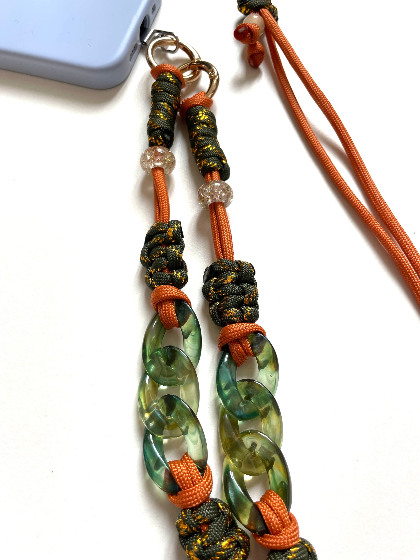 cordon telephone paracorde ajustable couleurs kaki dore orange fait main marseille made in france accessoire bijou idée cadeau lanyard smartphone