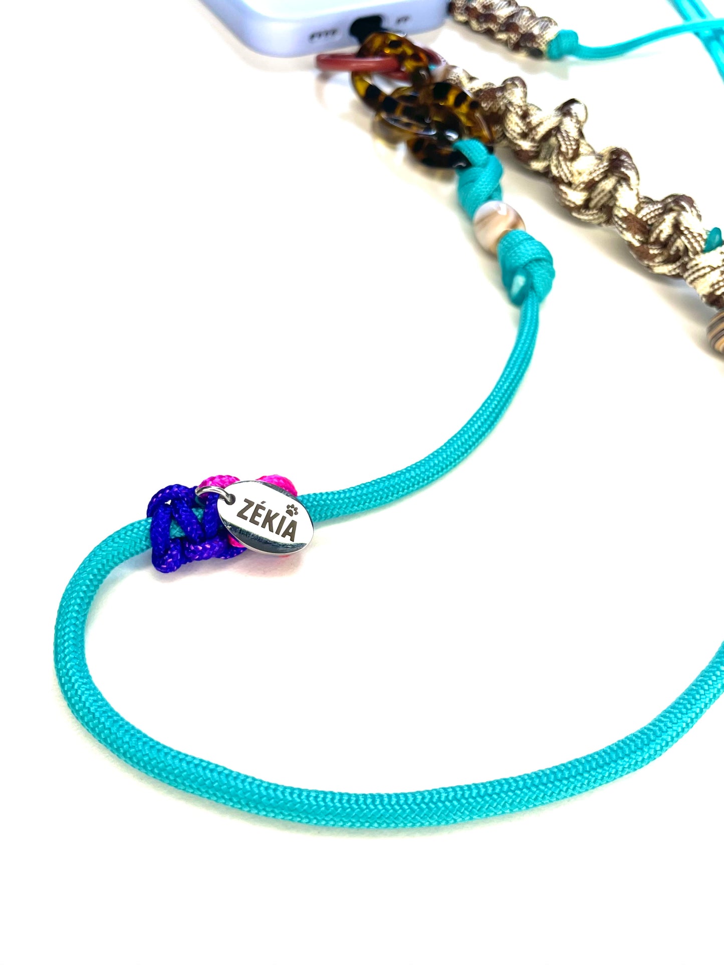 Cordon de telephone paracorde fait main a Marseille - zekia accessoires artisanaux