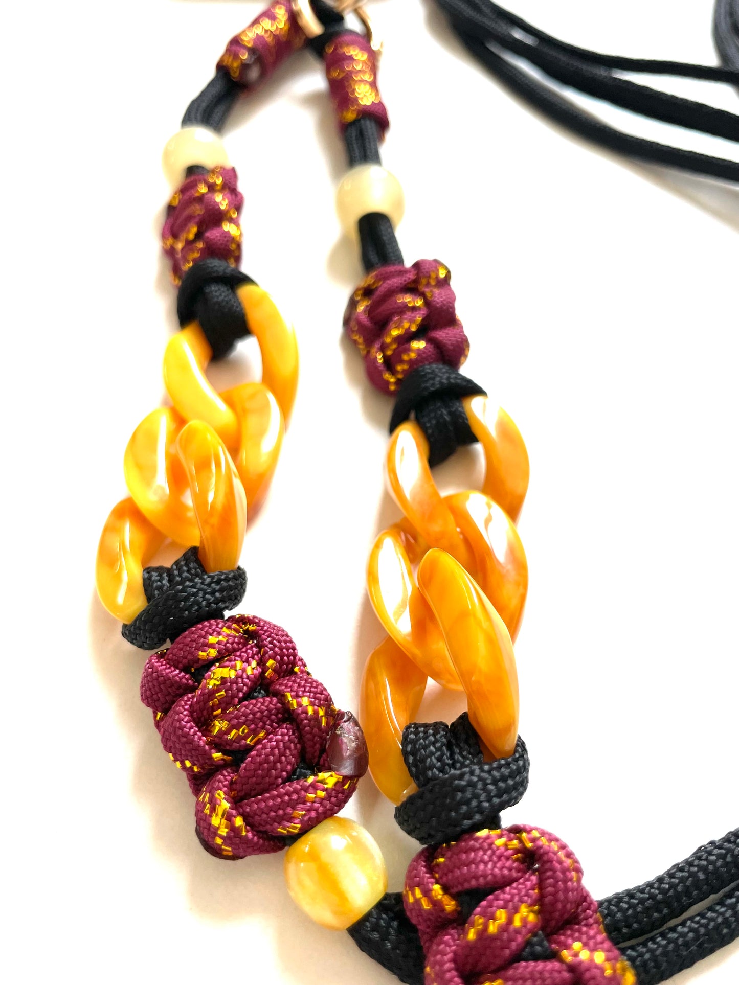 cordon telephone paracorde ajustable couleurs bordeaux dore noir fait main marseille made in france accessoire bijou idée cadeau lanyard smartphone