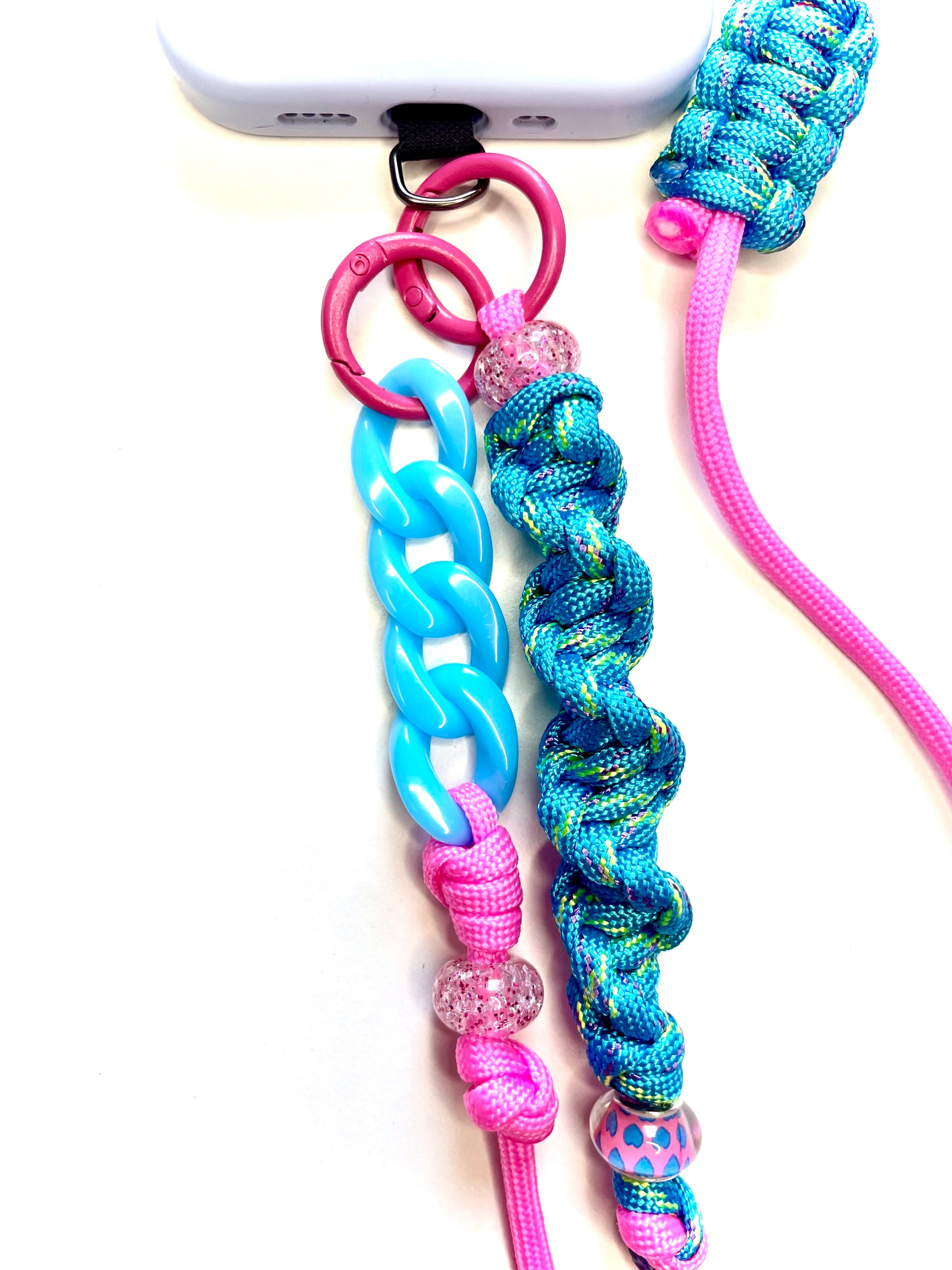 Cordon de telephone paracorde fait main a Marseille - zekia accessoires artisanaux