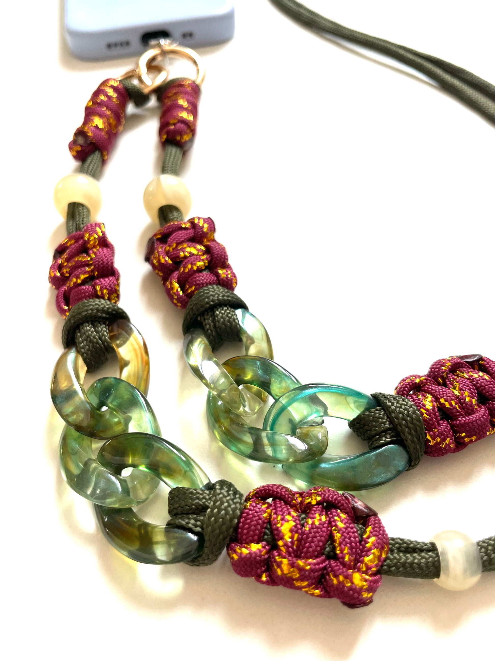 cordon telephone paracorde ajustable couleurs bordeaux dore kaki fait main marseille made in france accessoire bijou idée cadeau lanyard smartphone