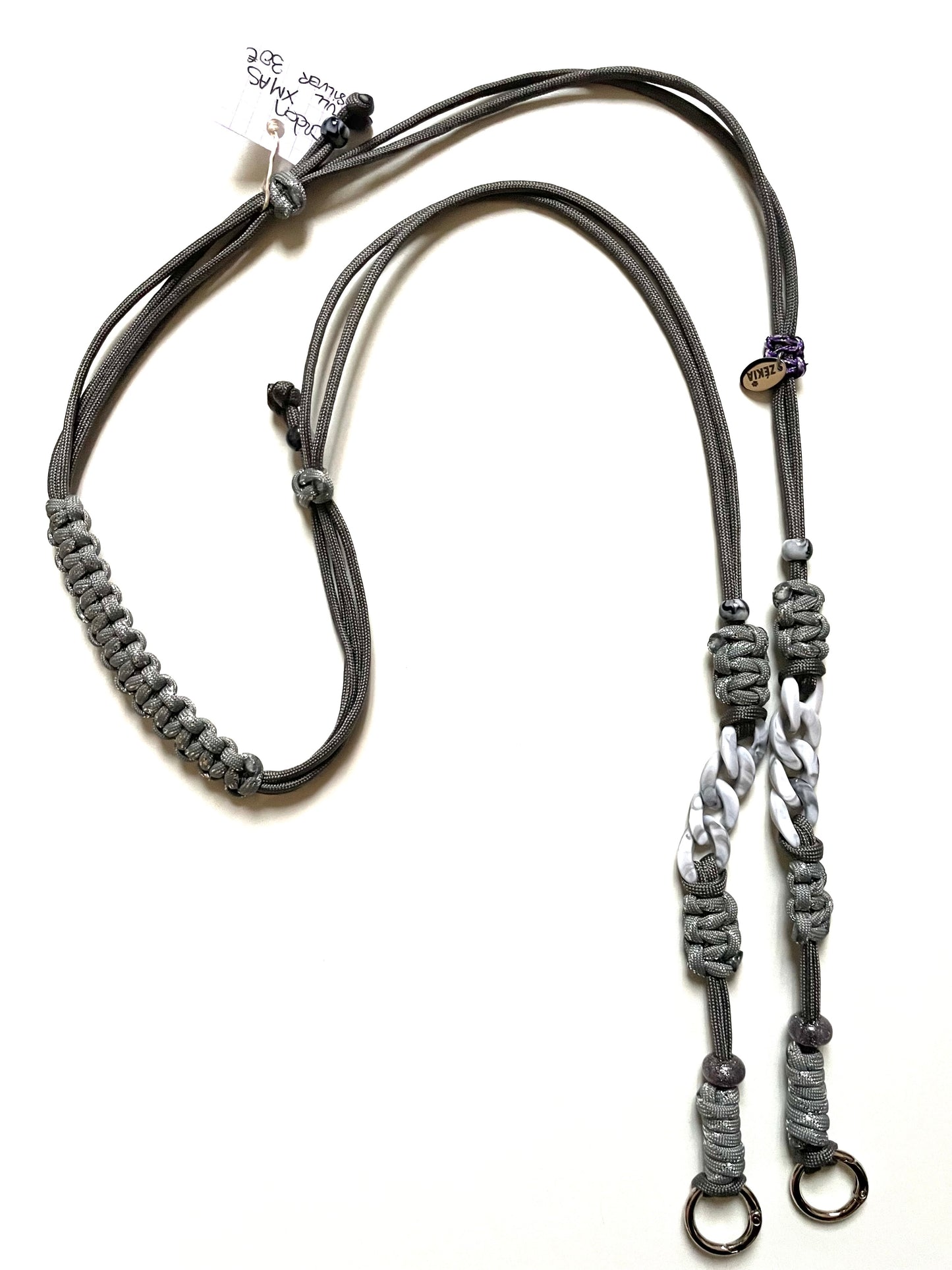 Cordon de telephone ajustable en paracorde fait main Marseille made in france gris argenté lanyard smartphone accessoire bijou