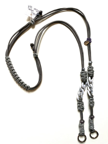 Cordon de telephone ajustable en paracorde fait main Marseille made in france gris argenté lanyard smartphone accessoire bijou